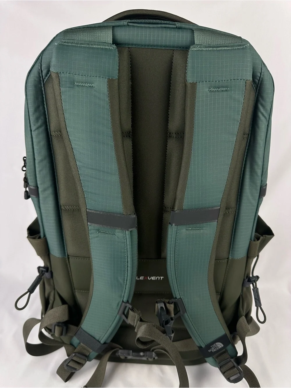 The North Face Borealis Backpack 28L Duck Green/New Taupe Green NWT